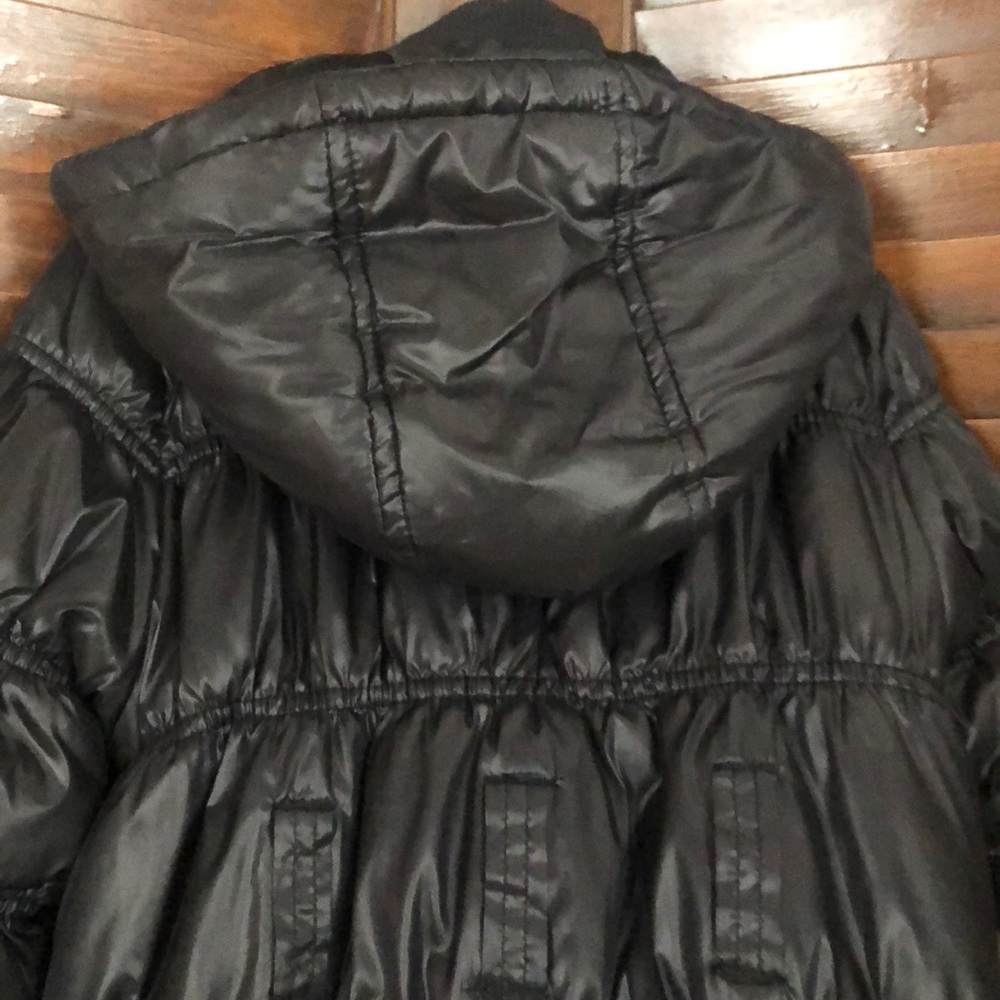 GIRLS DKNY Puffy coat with hood. - Picture 6 of 11